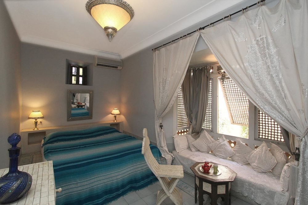 Riad El Youssoufi 10/45
