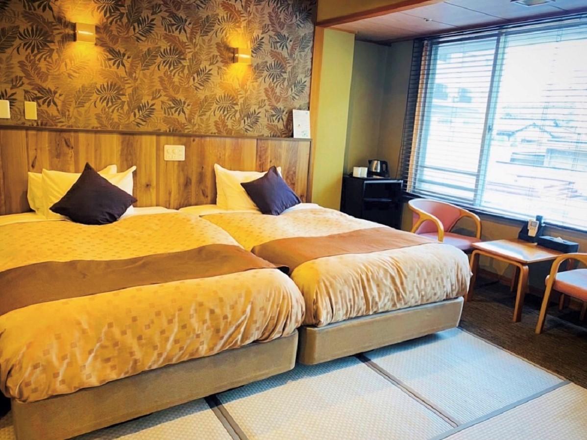 Standard, Twin Beds