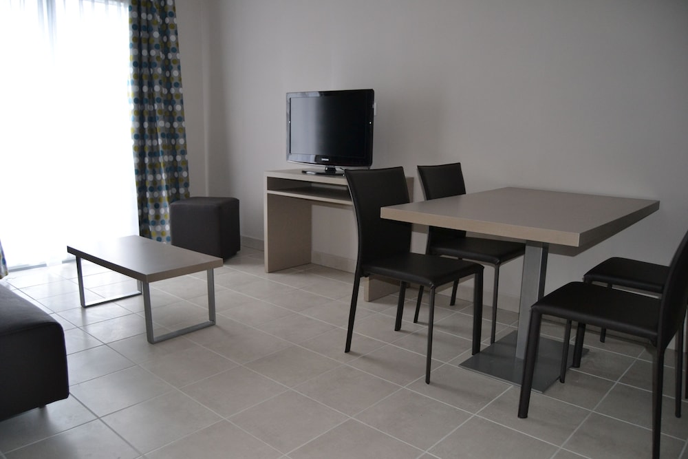 THALASSO CONCARNEAU SPA MARIN RESORT 51/71