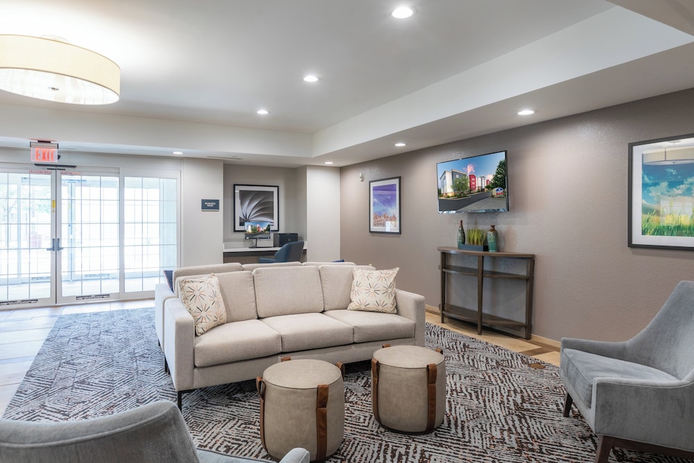 Candlewood Suites Greenville 15/28