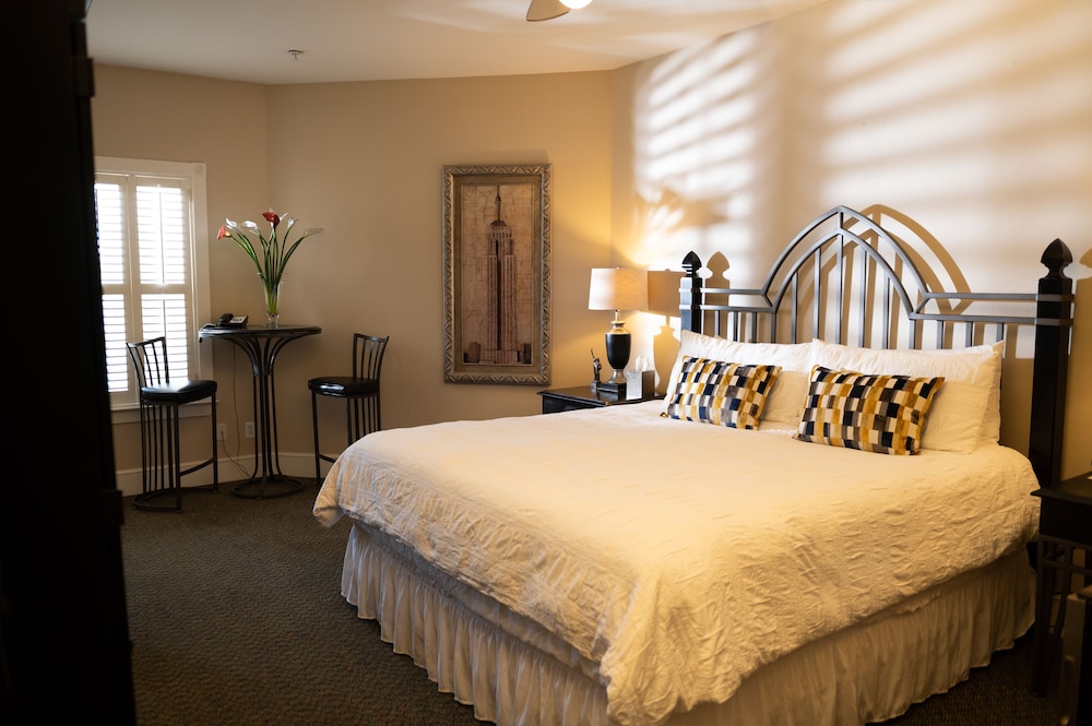 Gruene River Hotel & Retreat 10/50