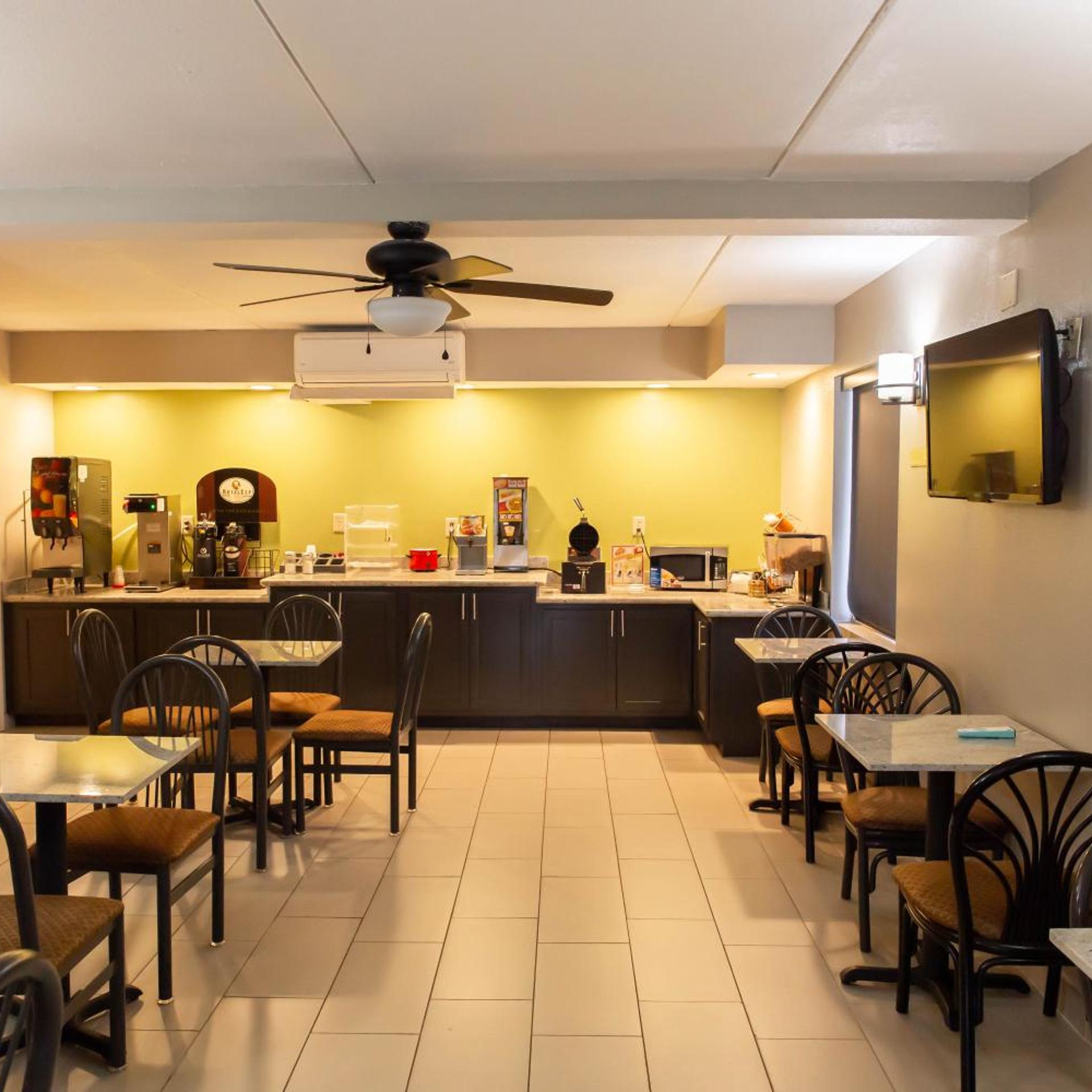 Regency Inn 18/26