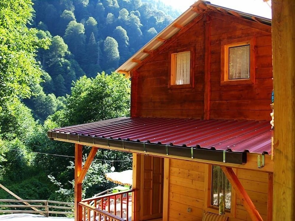Ayder Bulut Dag Evi 4/22