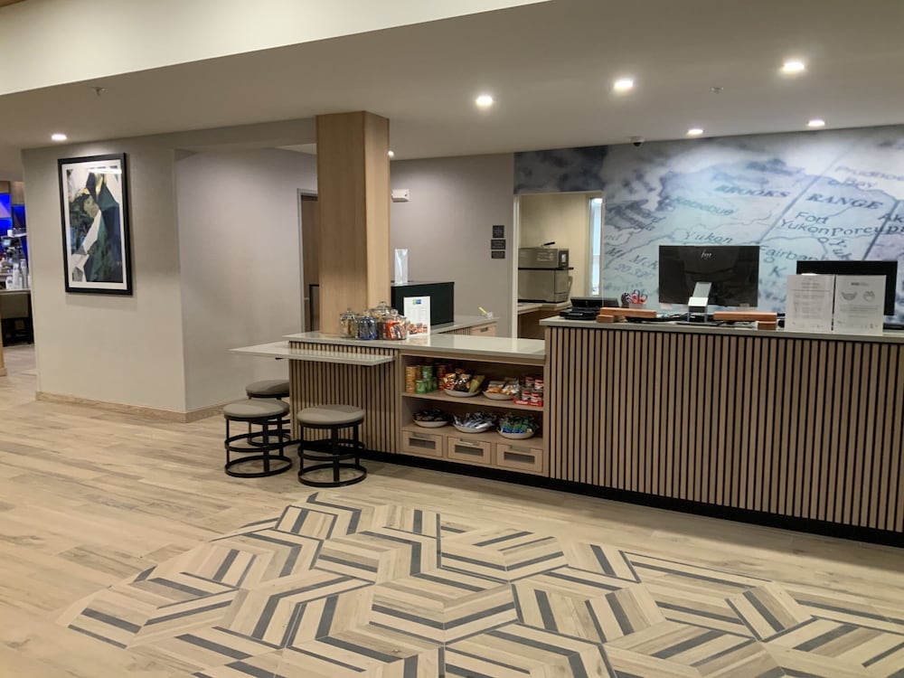 Hyatt Place Fairbanks 7/55