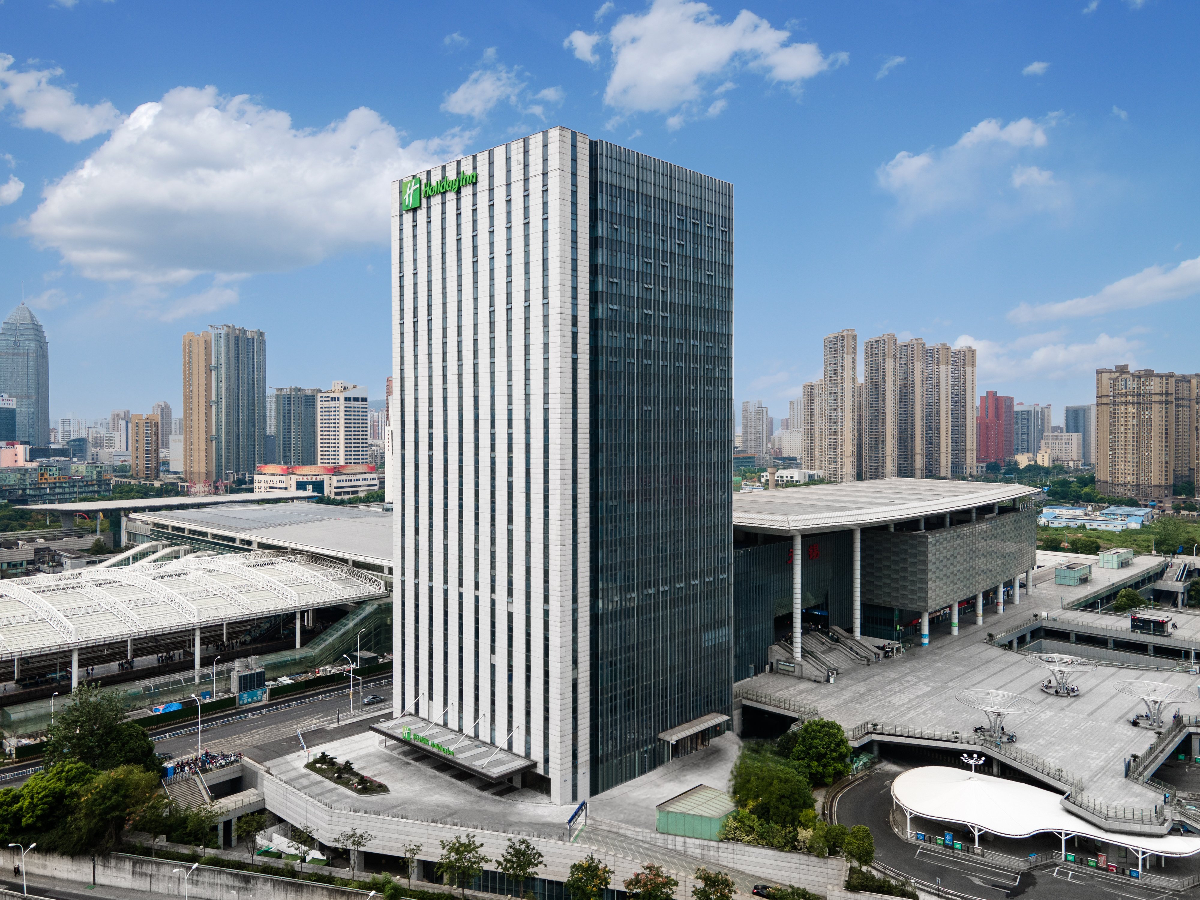 Holiday Inn Wuxi Central Station 56/56