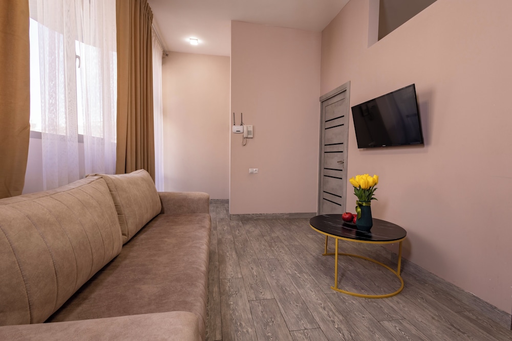 Horizon Hotel Yerevan 72/91