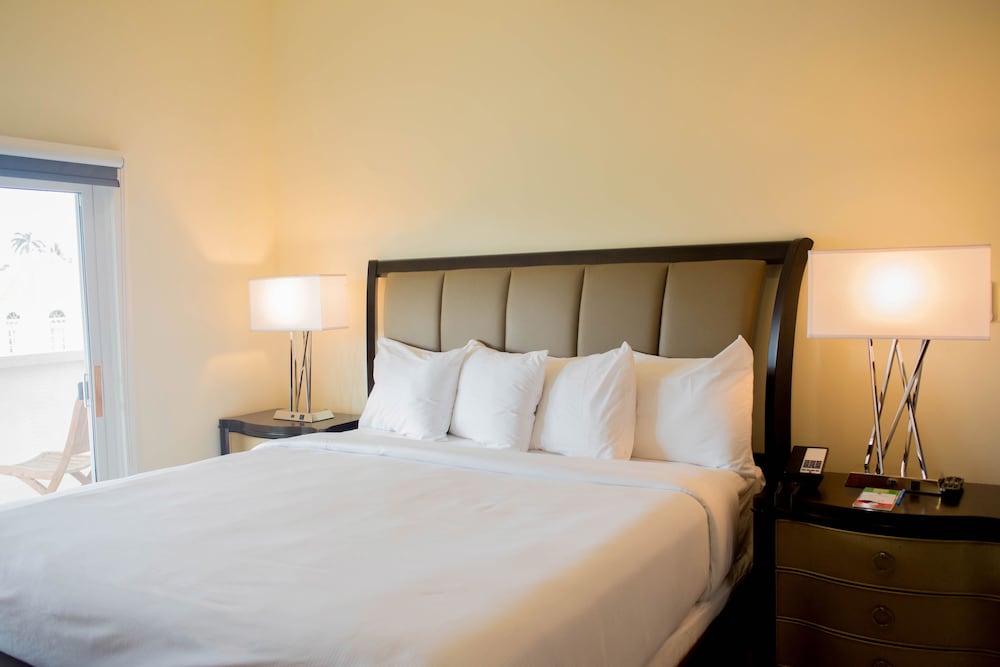 King's Hotel & Residences 17/33