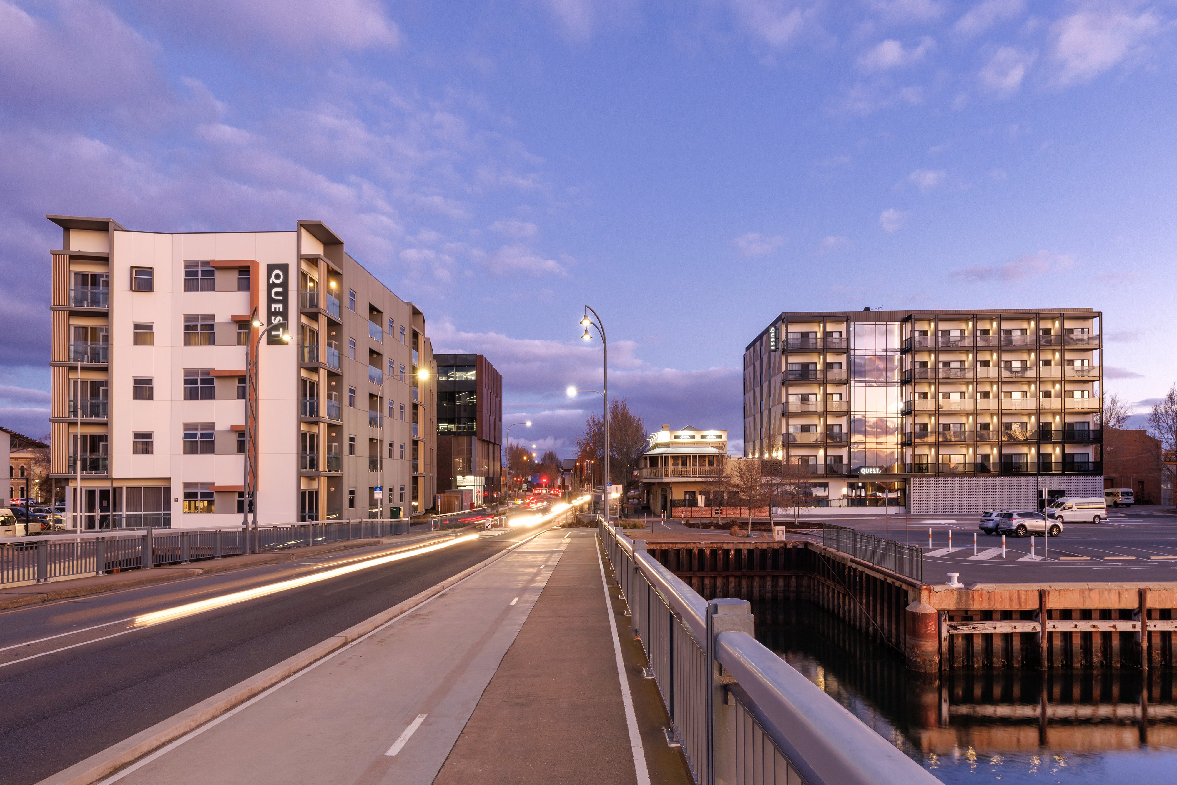 QUEST PORT ADELAIDE 2/62