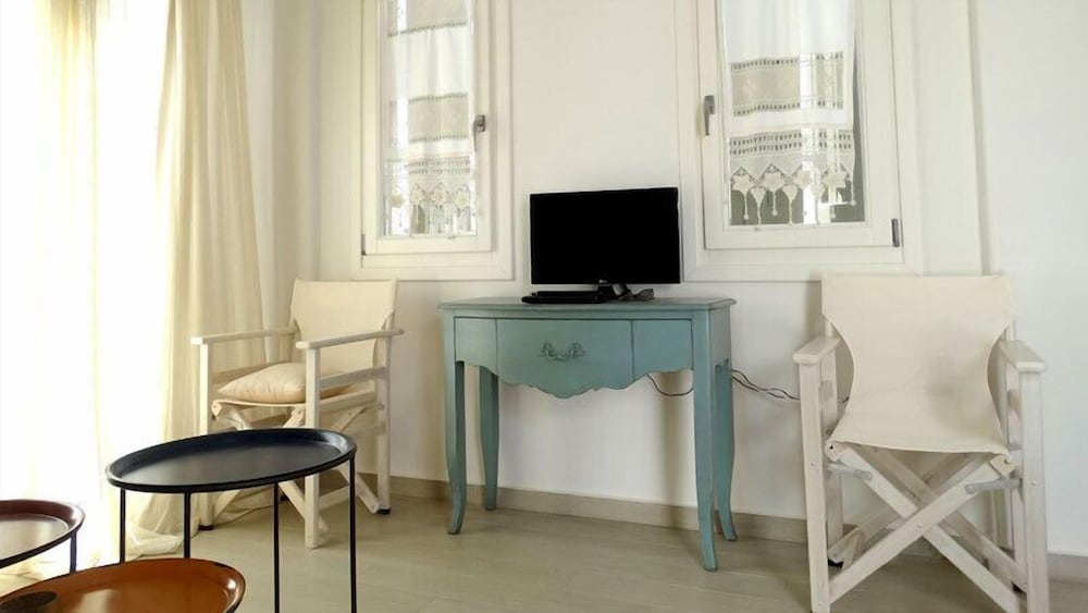 Anassa Studios 25/33