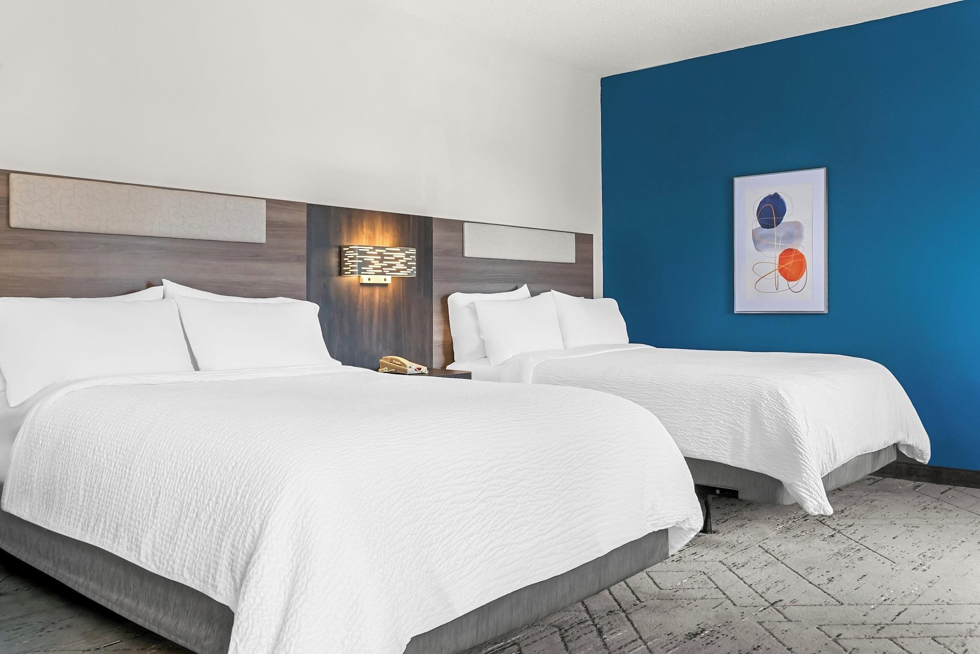 Suite, Multiple Beds