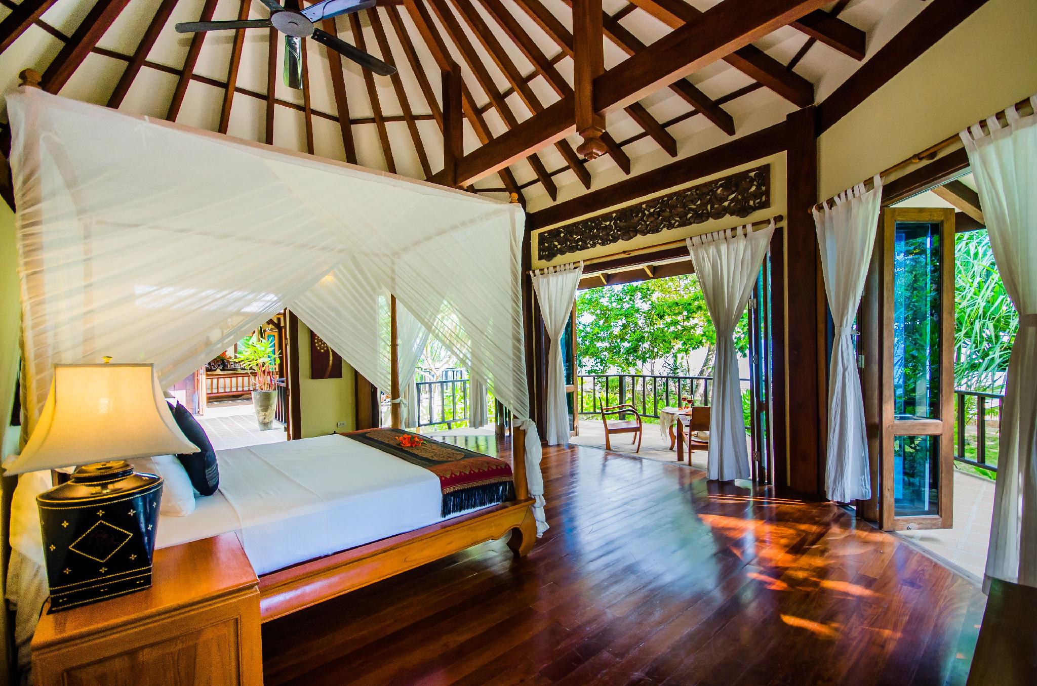 4 Bedrooms, Pool, Villa, 4 King Beds