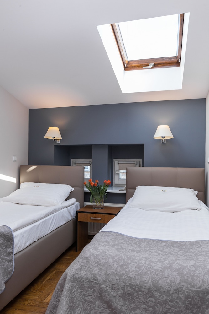 Hotel Floryan Old Town 7/60