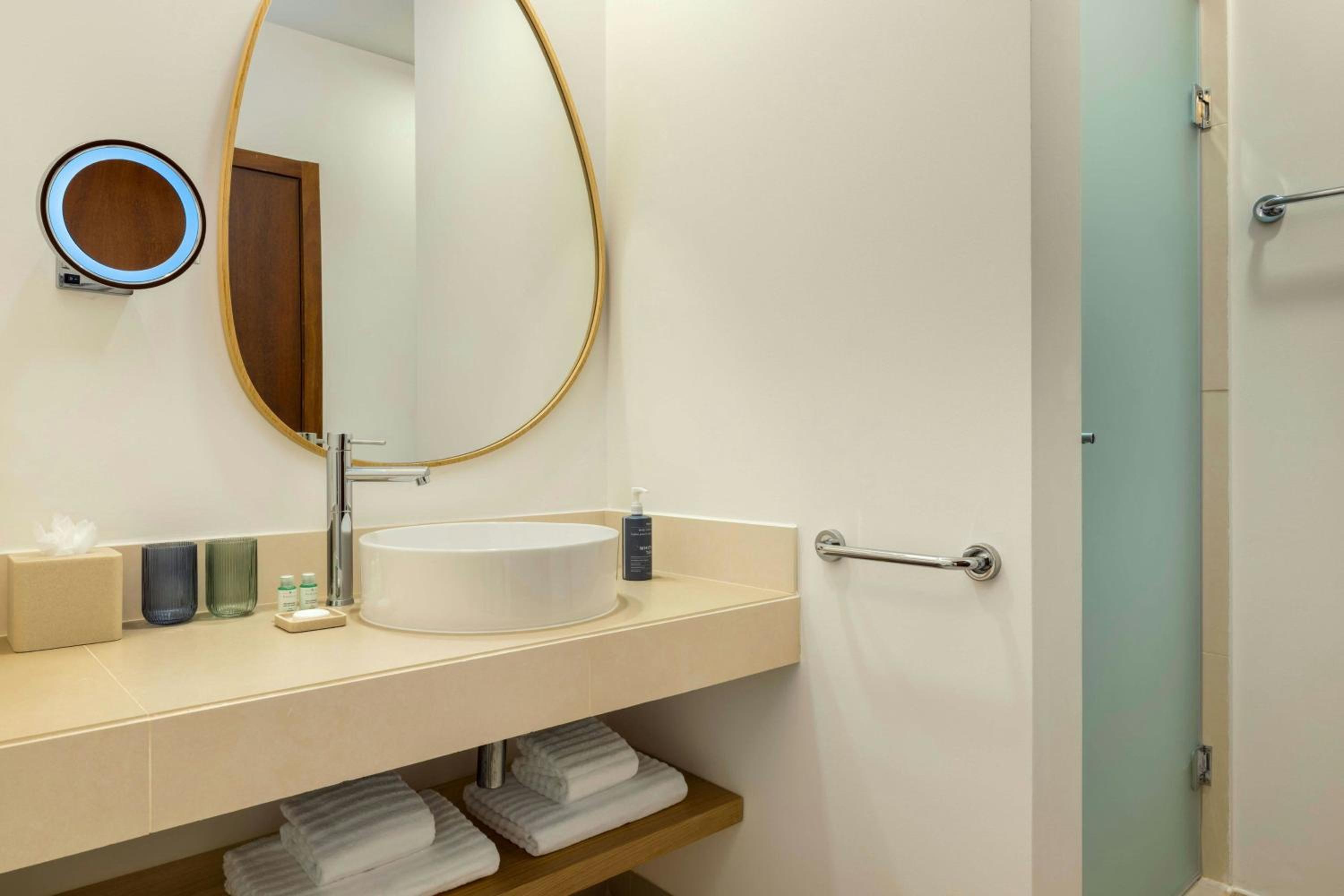 Junior Suite, King Bed, Resort View, Balcony، The Westin Salgados Beach Resort, Algarve 10/10