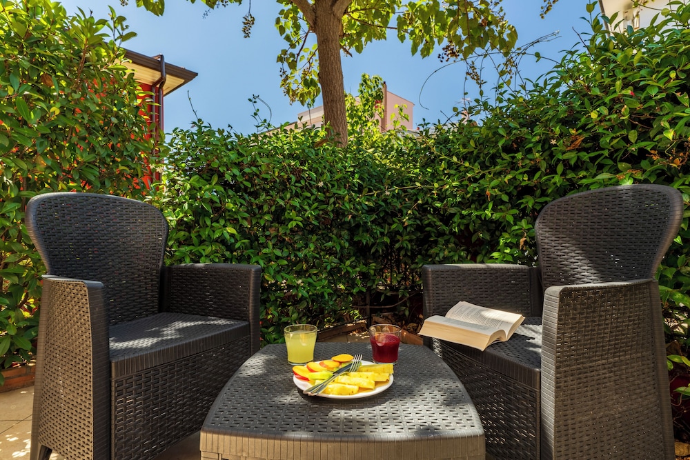 Nicoletta Hotel 42/69