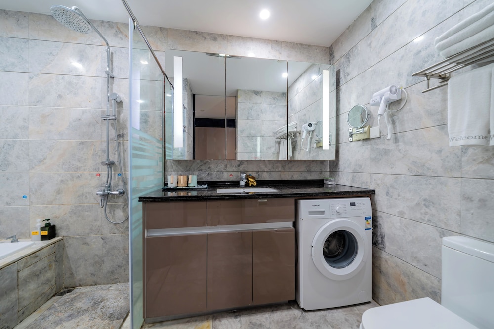 Weekend International Apartment- Beijing Rd A-mall 48/50