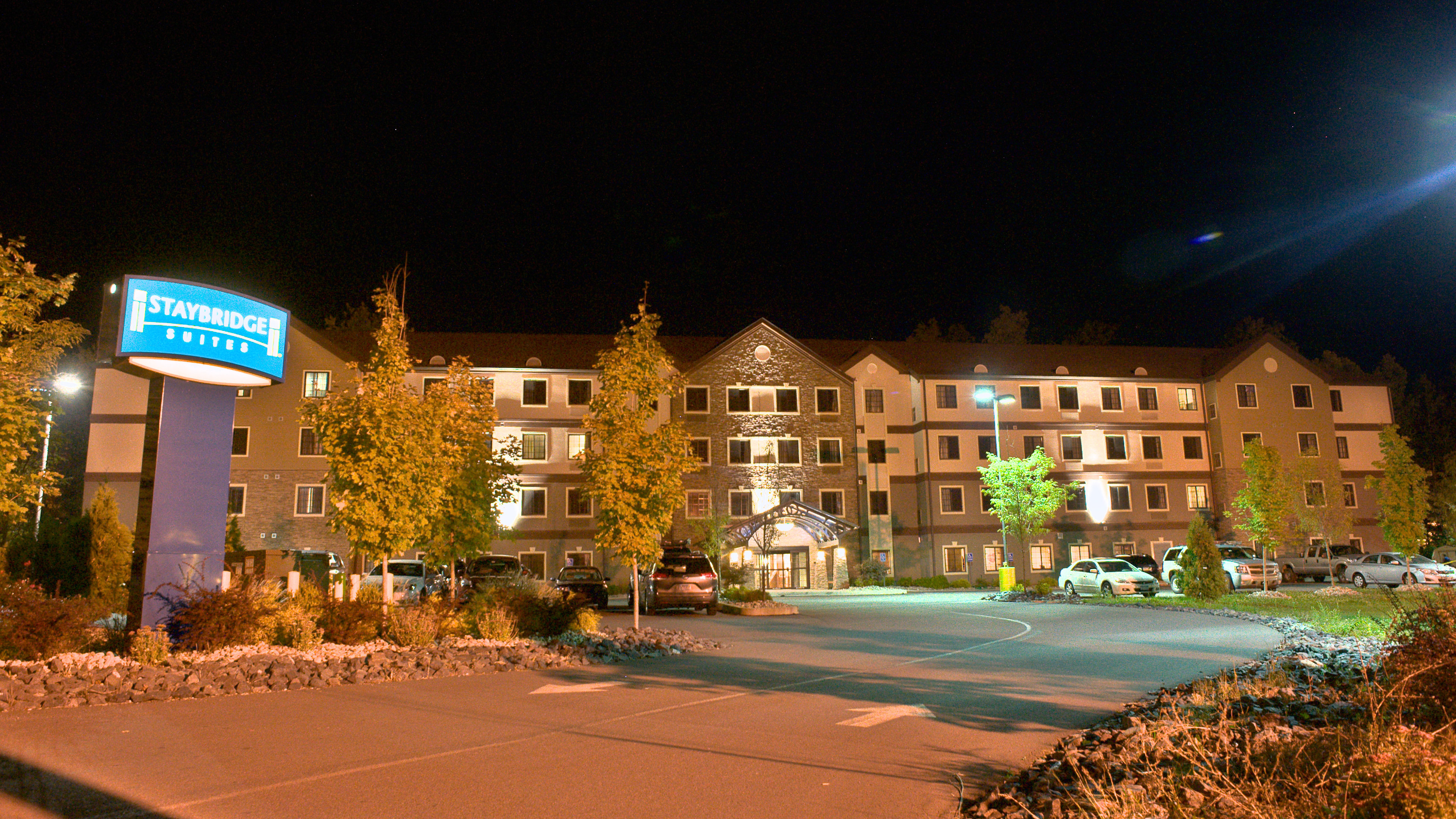 Staybridge Suites East Stroudsburg Poconos 65/69