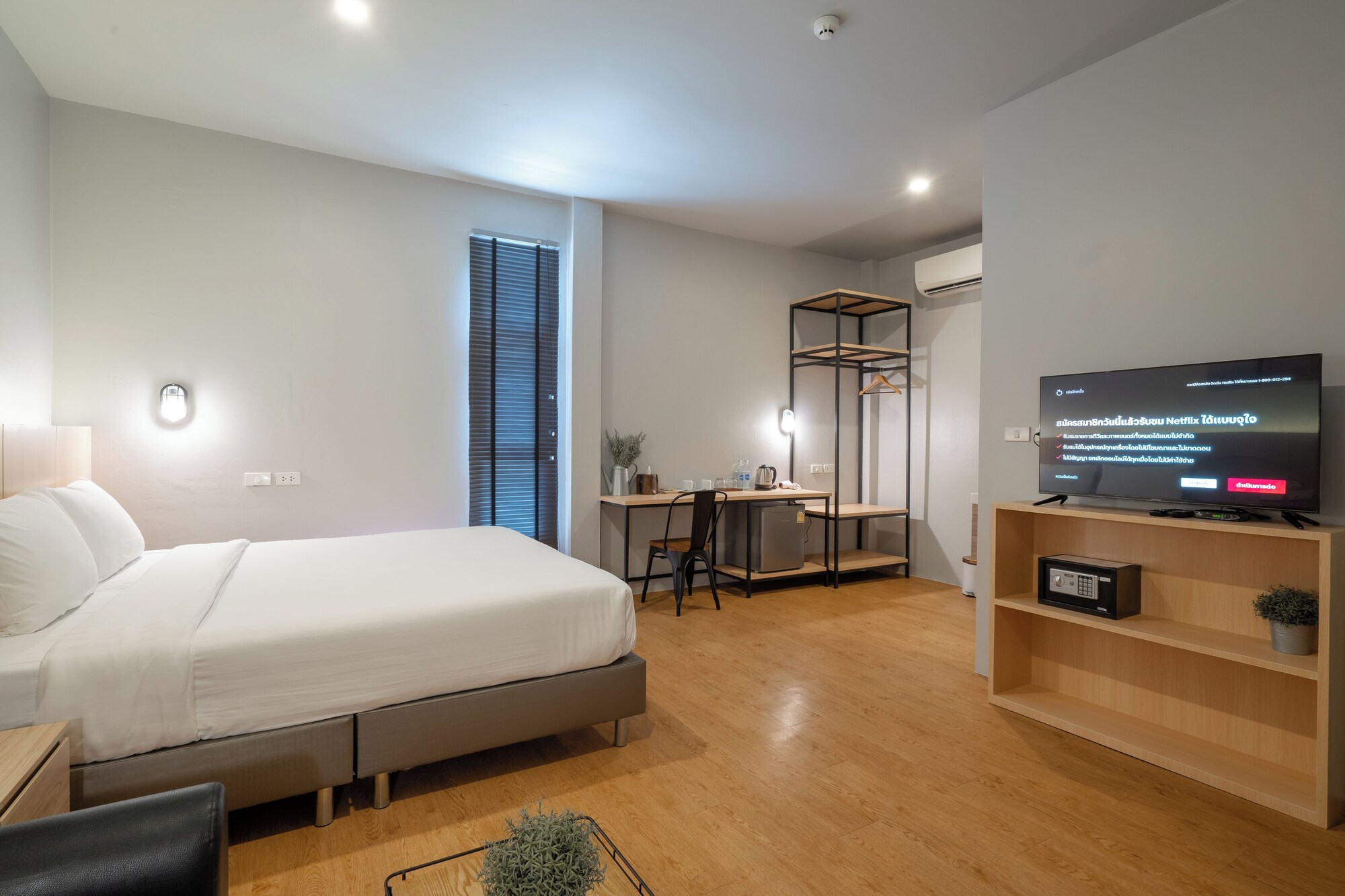 1 BEDROOM, EXCLUSIVE, DOUBLE OR TWIN BED