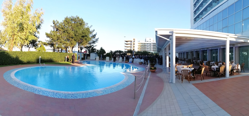 Hermitage Hotel Club And Spa 48/50