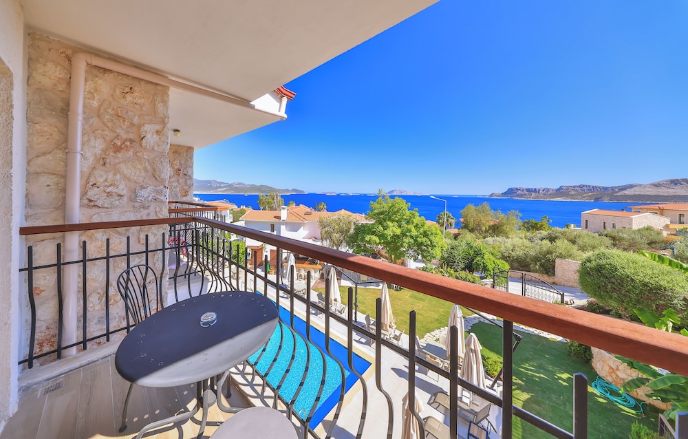 Molino Hotel 5/50
