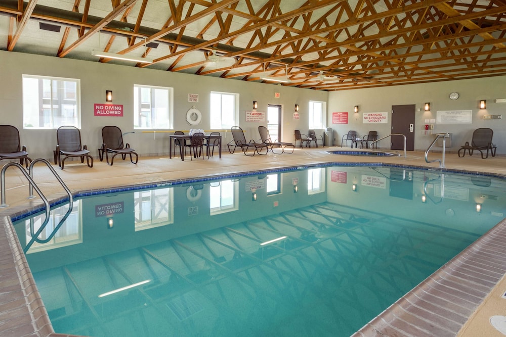 Drury Inn and Suites Hayti Caruthersville 22/34