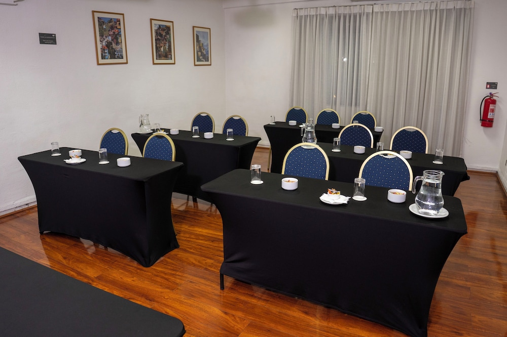 Hotel Presidente (ex. Presidente Hotel Santiago) 50/60