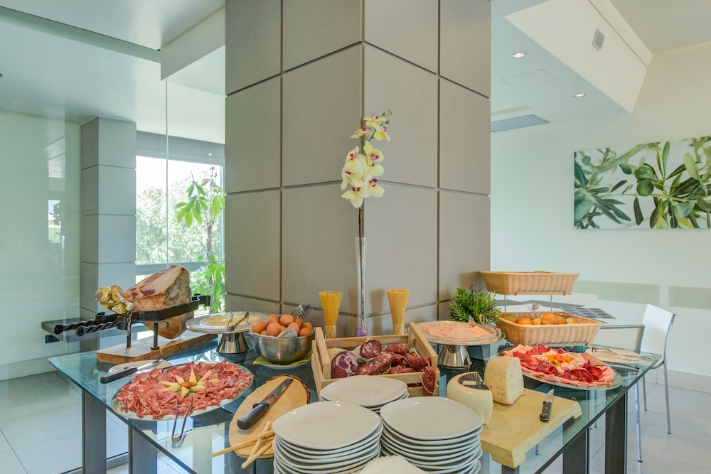 Ardeatina Park Hotel 18/24