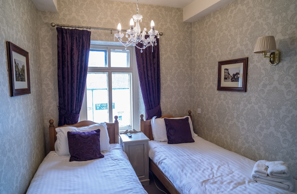 The Old Hall Hotel 3/30