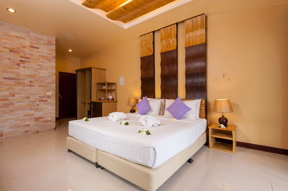 Palm Leaf Resort 29/54