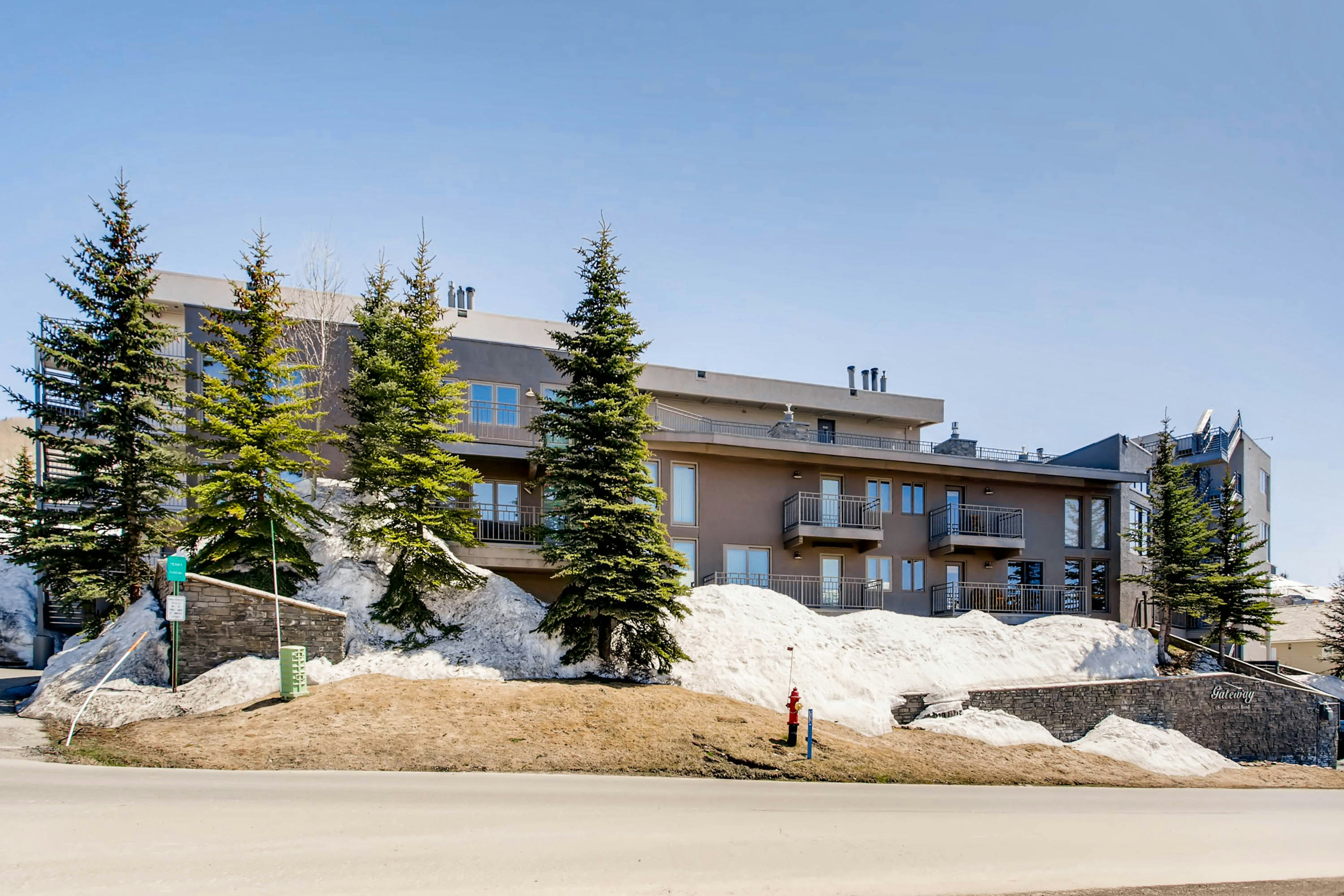 Plaza Condominiums 44/45