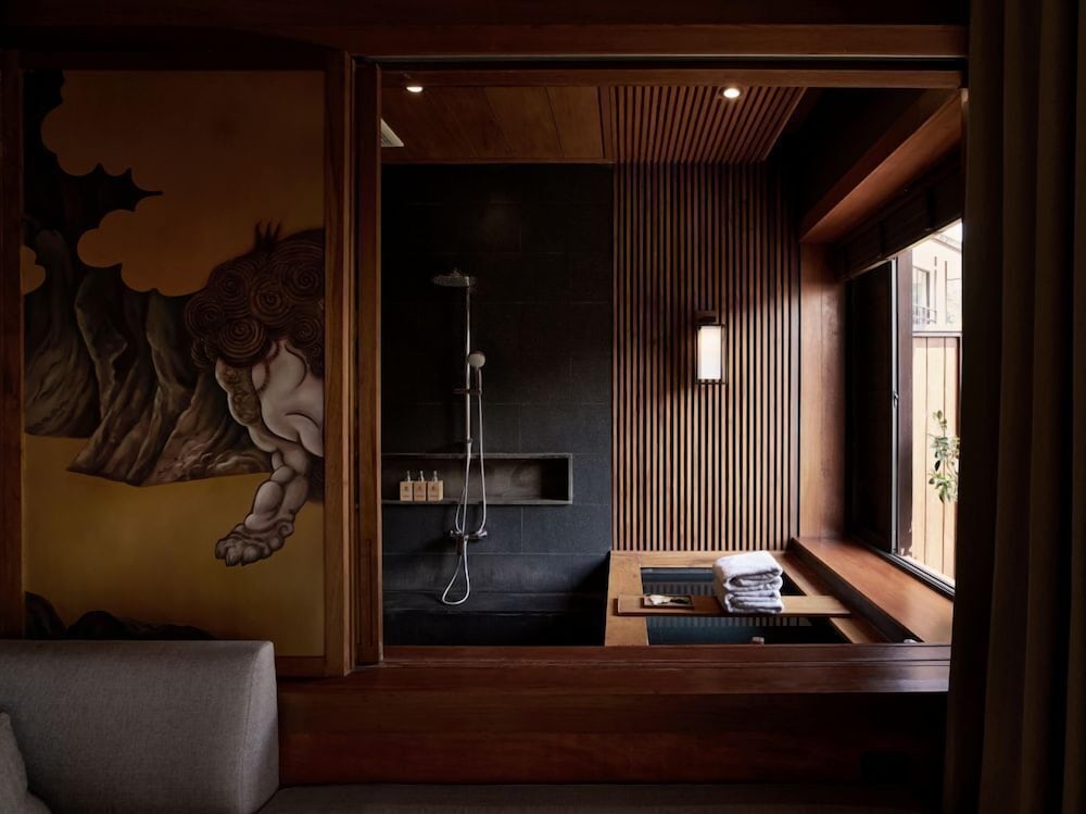 ONSEN @ MONCHAM 9/65