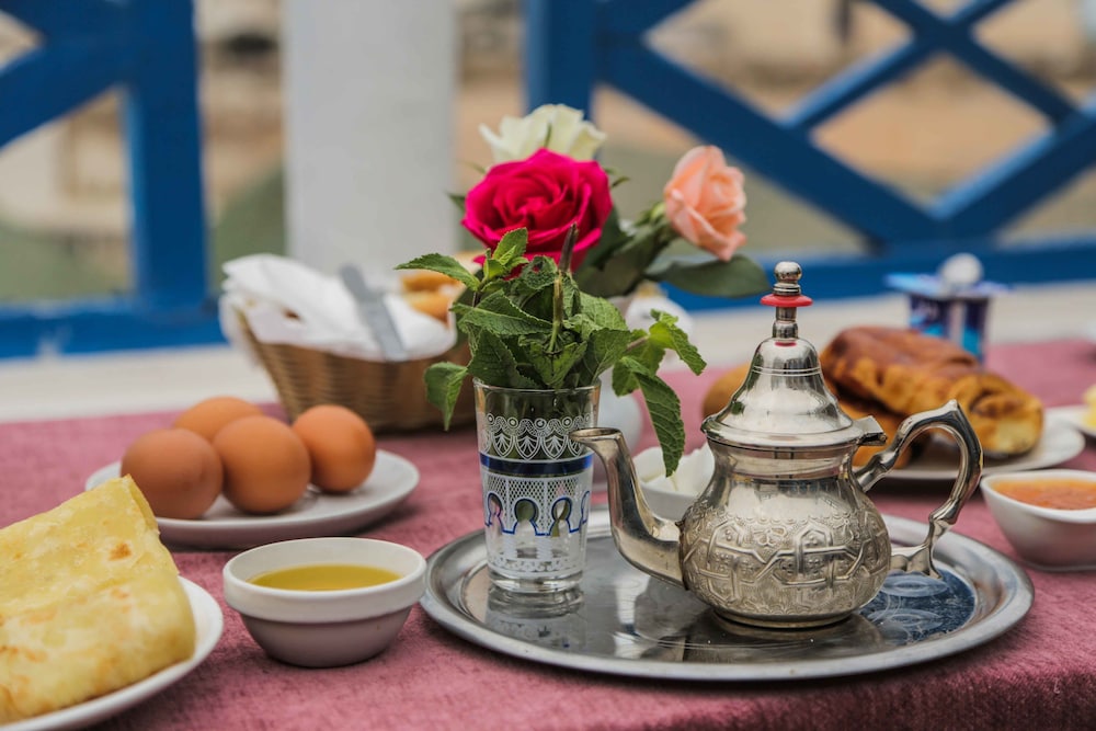 Riad Nakhla 54/62