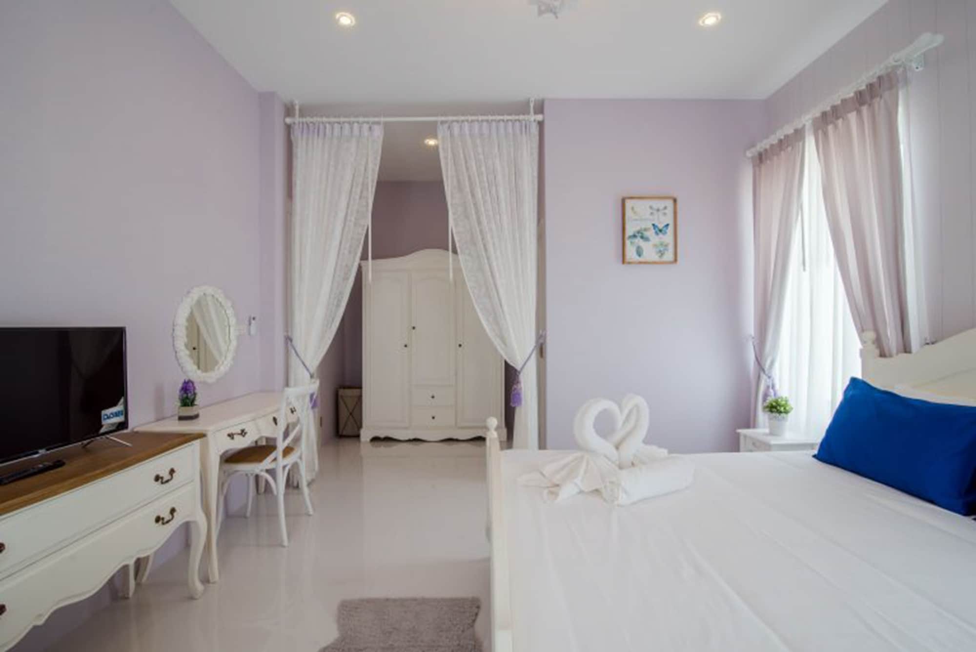 3 BEDROOMS, FAMILY, VILLA