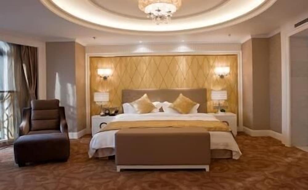 Golden Mountain International Hotel 17/49