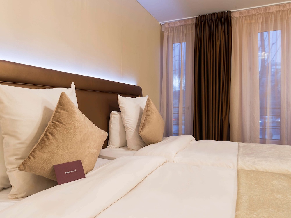 Mercure Paris Place d Italie 20/74
