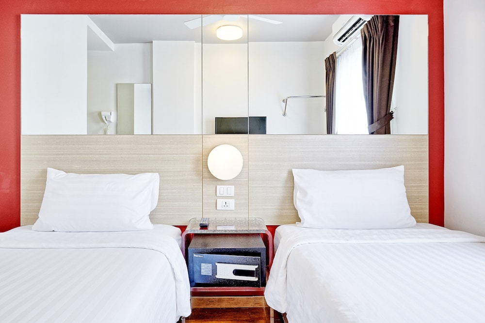 Easy Planet Pattaya 24/54