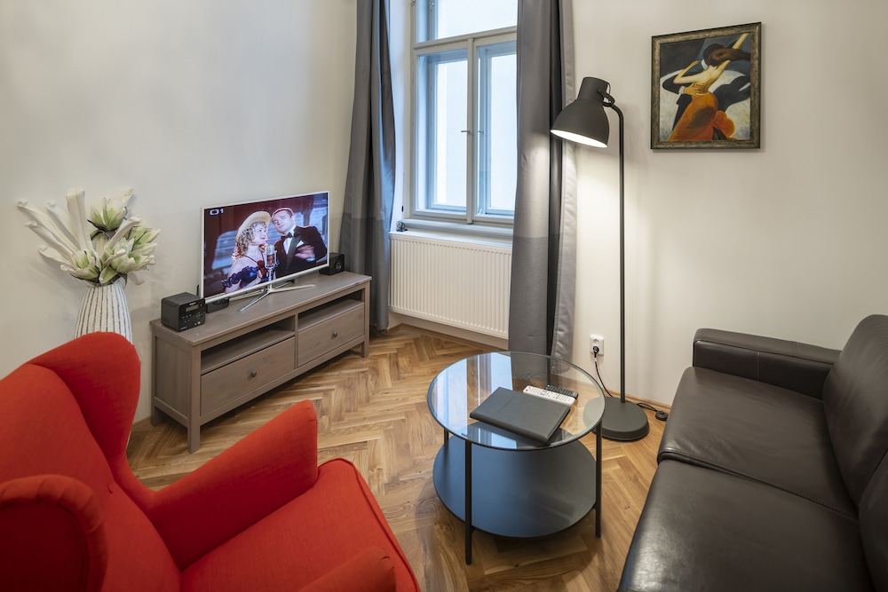Old Town Aparthotel Michalska 53/75