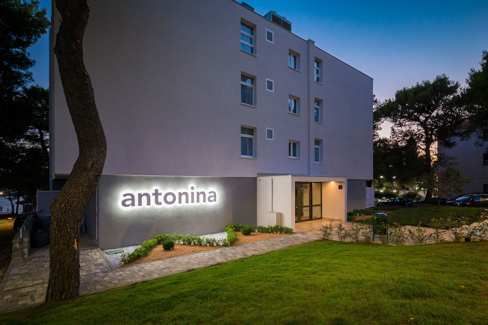 Villas Arausana Antonina in VODICE