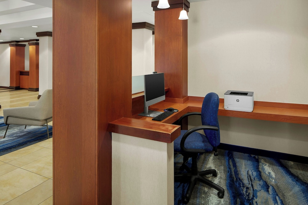 Fairfield Inn Suites Carlisle 49/55