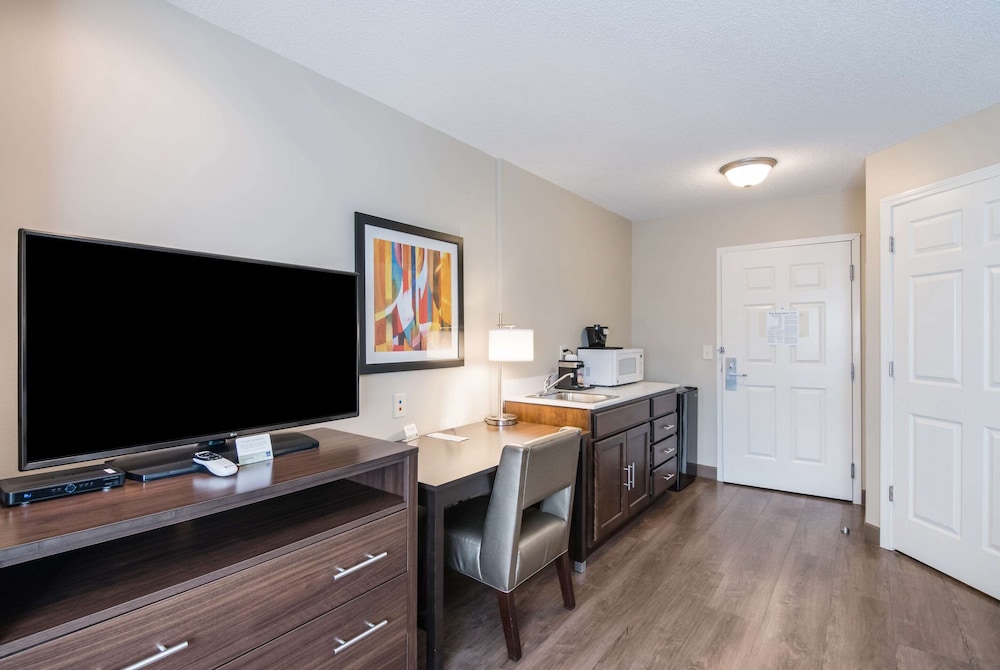 Sleep Inn & Suites Columbus near Fort Benning 38/44