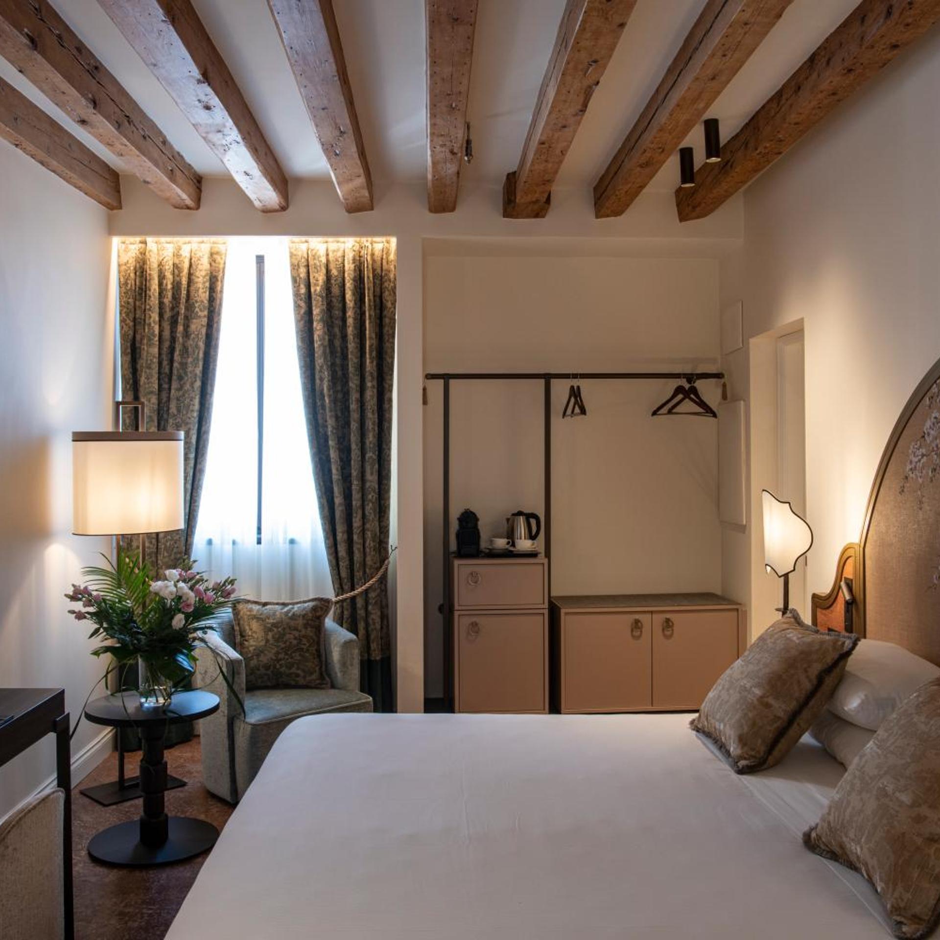 Palazzo De Polo 17/50