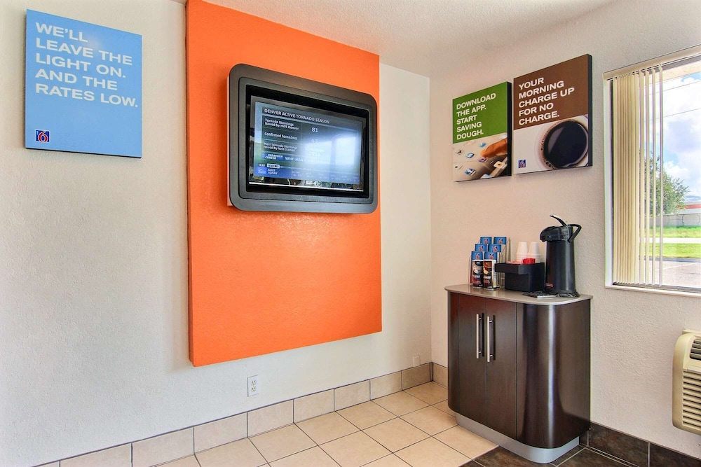 Motel6 Kingsville, TX 10/39