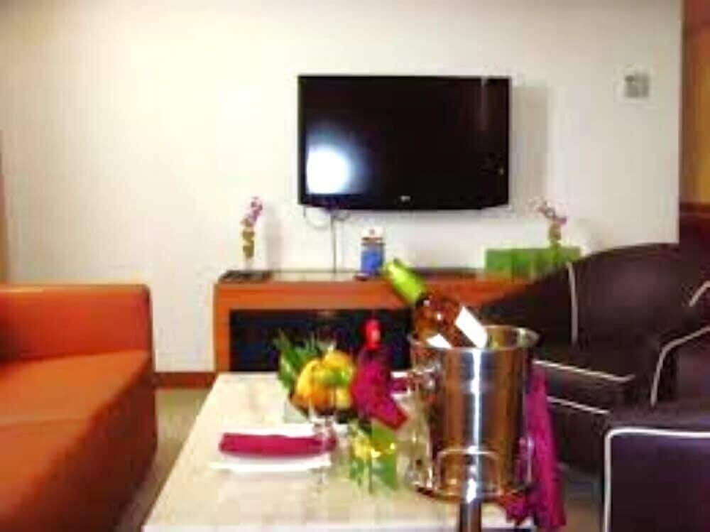 Gloria Swiss Hotel and Apartment Sandakan 29/36