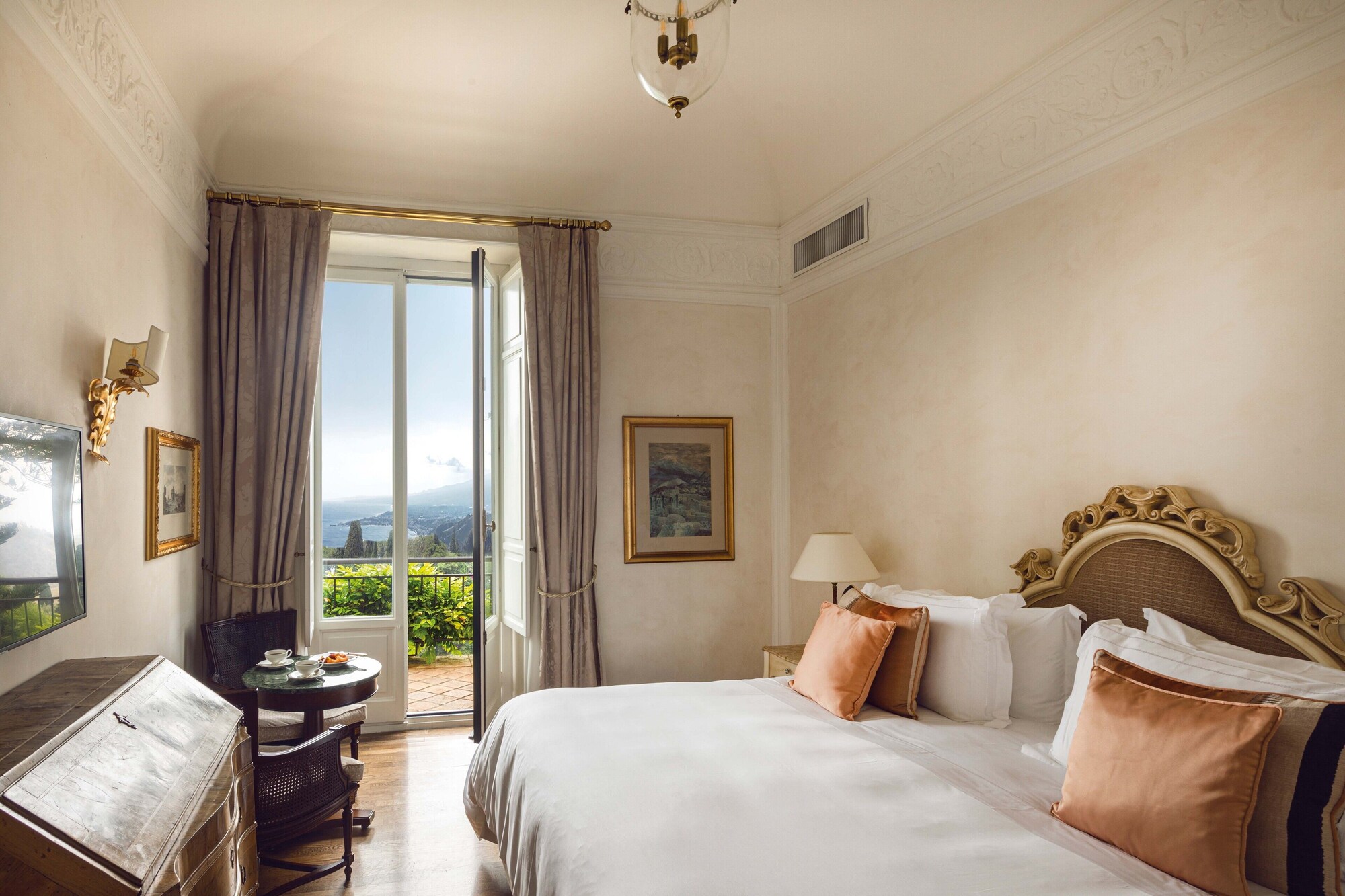 Deluxe, Suite, King Bed, Sea View, Balcony or Terrace