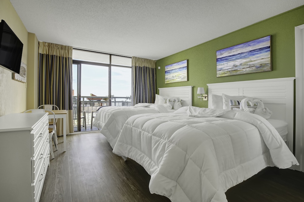 STANDARD, 2 DOUBLE BEDS, OCEAN FRONT