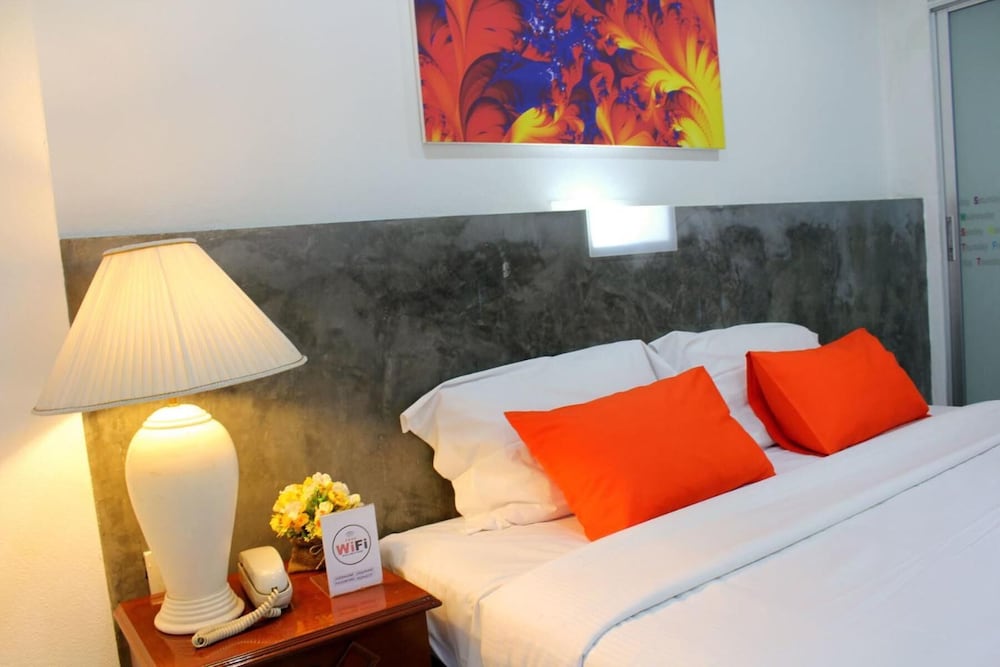 7Days Hotel Patan 12/21