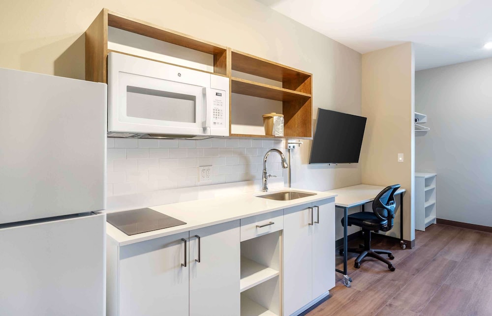Extended Stay America Premier Suites - Fort Myers - Airport 39/39