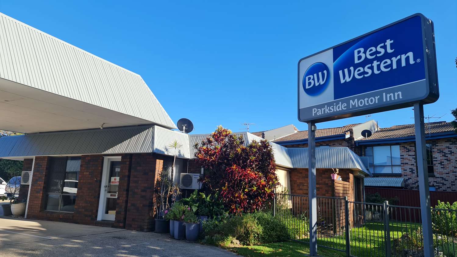 Best Western Parkside Motor Inn 4/33