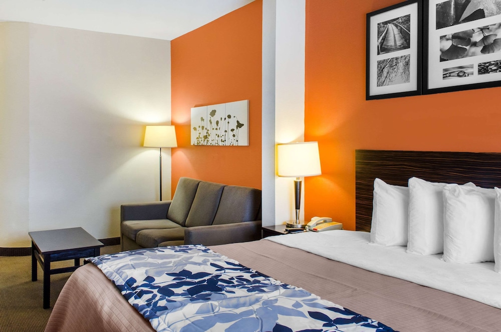 Spark by Hilton Montgomery 10/36