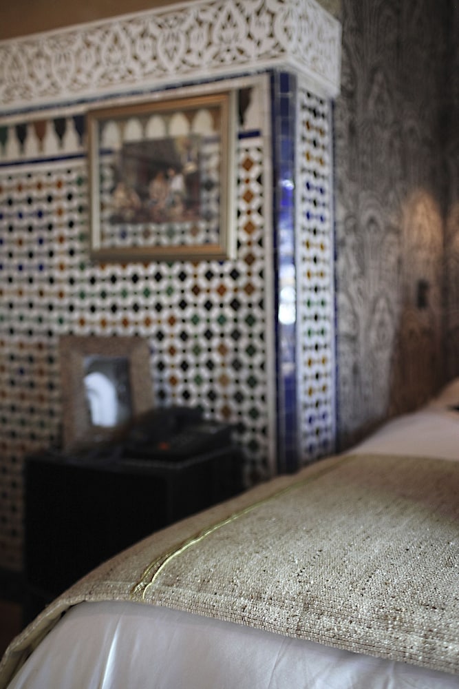 L Alcazar 40/41