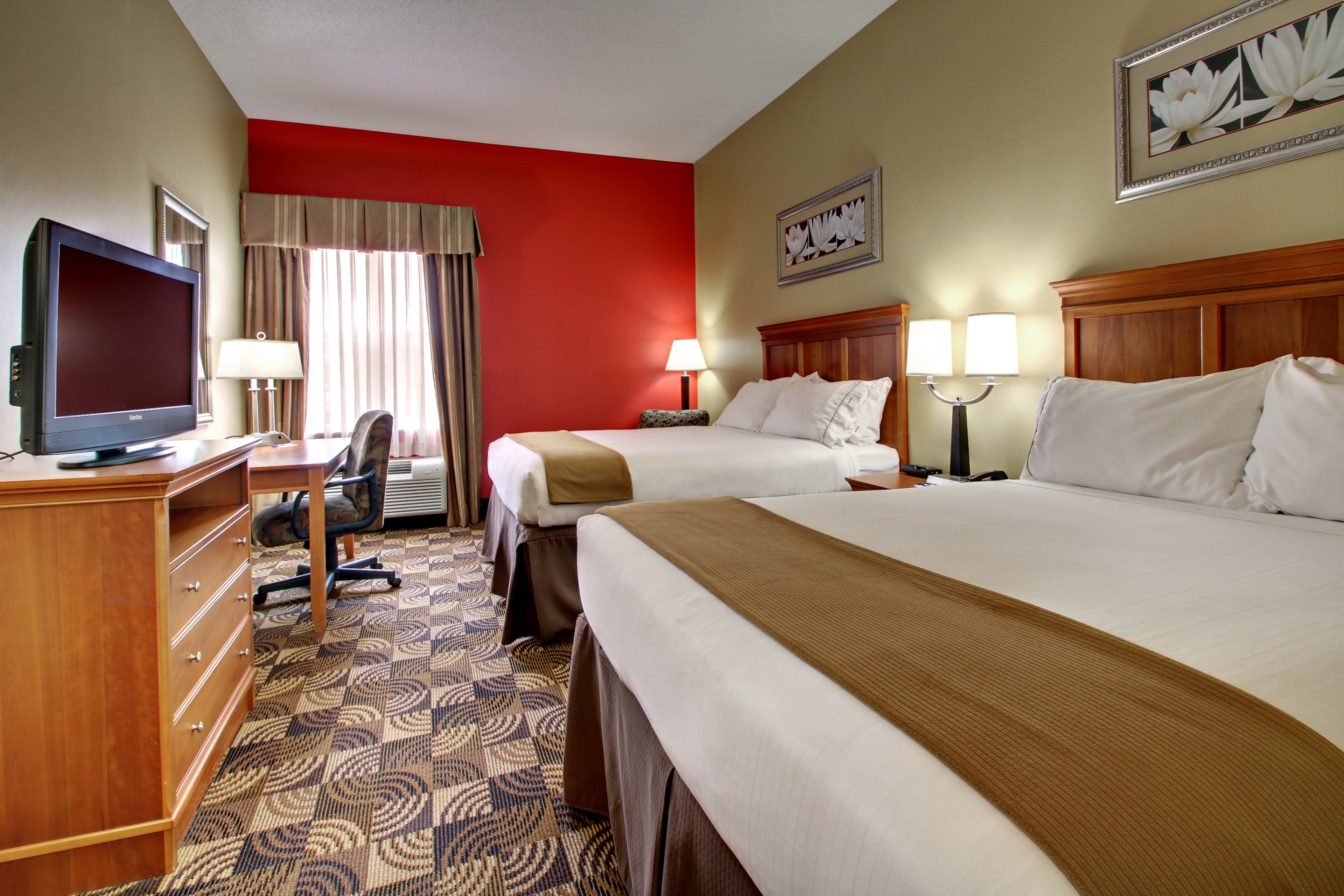 Holiday Inn Express Hurricane Mills Waverly 18/62